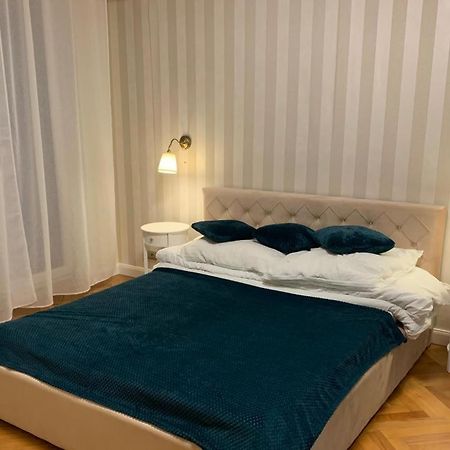 New Oldtown Apartment Near St Martin Cathedral, Ac, Balcony Bratislava Exterior photo